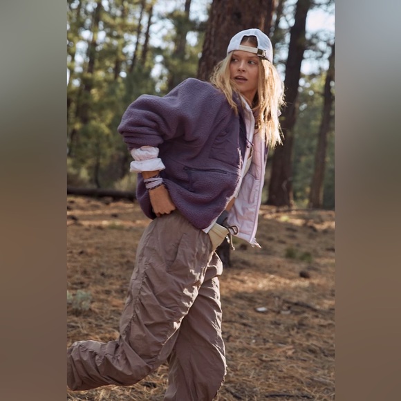 NWT Free People Hit The Slopes Fleece Jacket in Blackberry Deep Purple - Picture 2 of 11